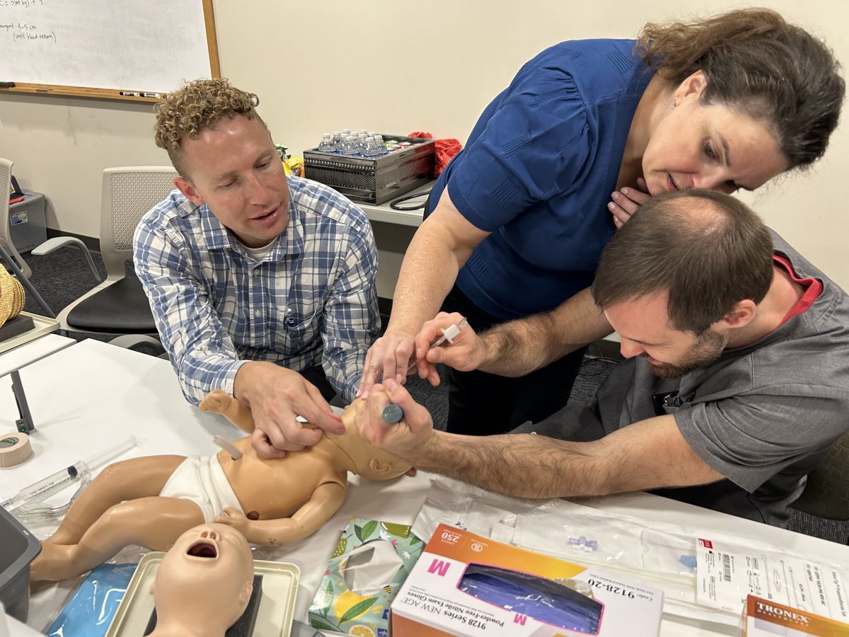 photo of intubation training 